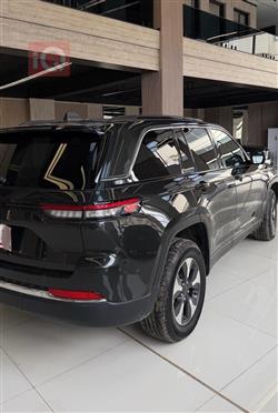 جيب جراند شيروكي